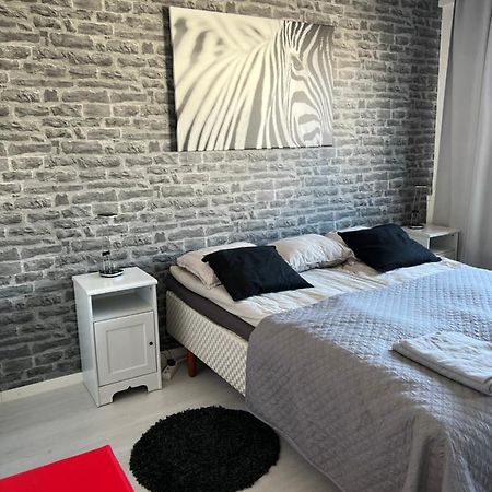 Kemi City L Near Snowcastle, 2 Rooms, Kitchen, Glazed Balcony, Free Parking On Street Ngoại thất bức ảnh