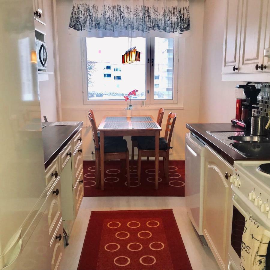 Kemi City L Near Snowcastle, 2 Rooms, Kitchen, Glazed Balcony, Free Parking On Street Ngoại thất bức ảnh